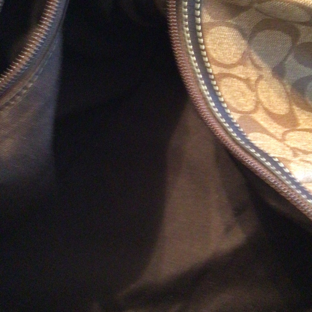 Women’s Coach Brown and Black Large Duffle Bag - Picture 5 of 8